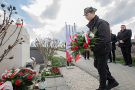 3C6A5656-Exposure-Exposure