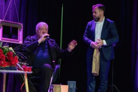 3C6A7140-Exposure-Exposure