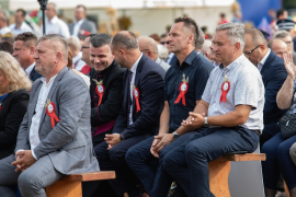 3C6A4595-Exposure-Exposure