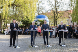 3C6A6405-Exposure-Exposure