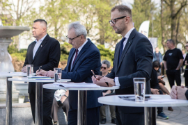 3C6A6428-Exposure-Exposure